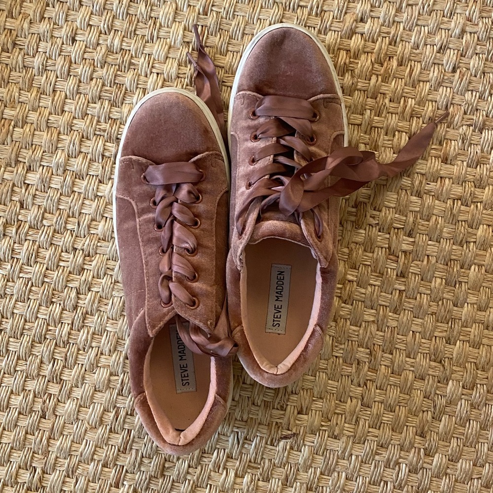Pink velvet Steve Madden sneakers